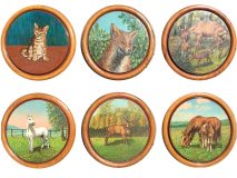 Sechs Holzteller mit Tiermotiven (Boris Siemienkewitsch, 1981)